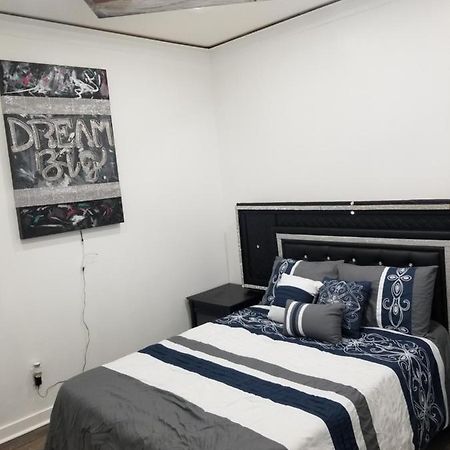 Cozy And Unique Getaway Apartment Hamilton Exterior foto