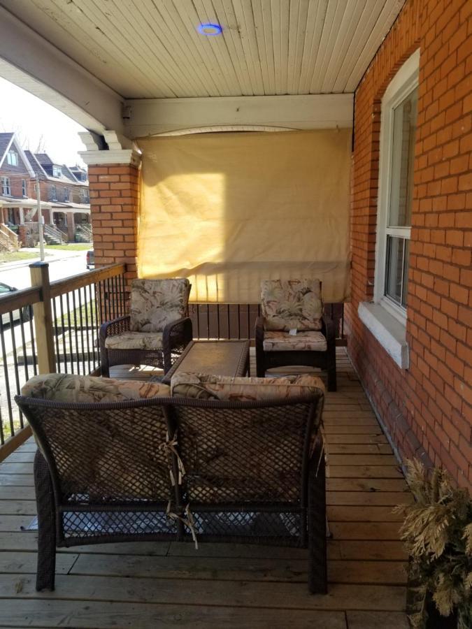 Cozy And Unique Getaway Apartment Hamilton Exterior foto
